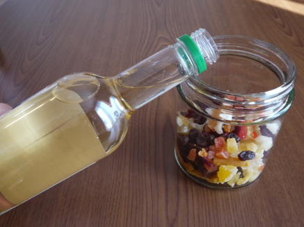 ドライフルーツ、ワイン